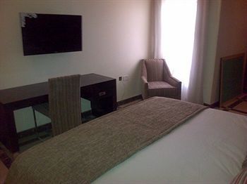 Quo Vadis Hotel Αμπούζα Εξωτερικό φωτογραφία